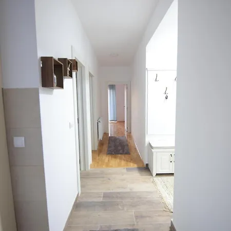 Stan Na Dan Luna * Smederevska Palanka