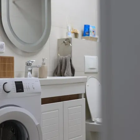 Stan Na Dan Luna 아파트 *