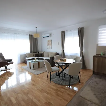 아파트 Stan Na Dan Luna *